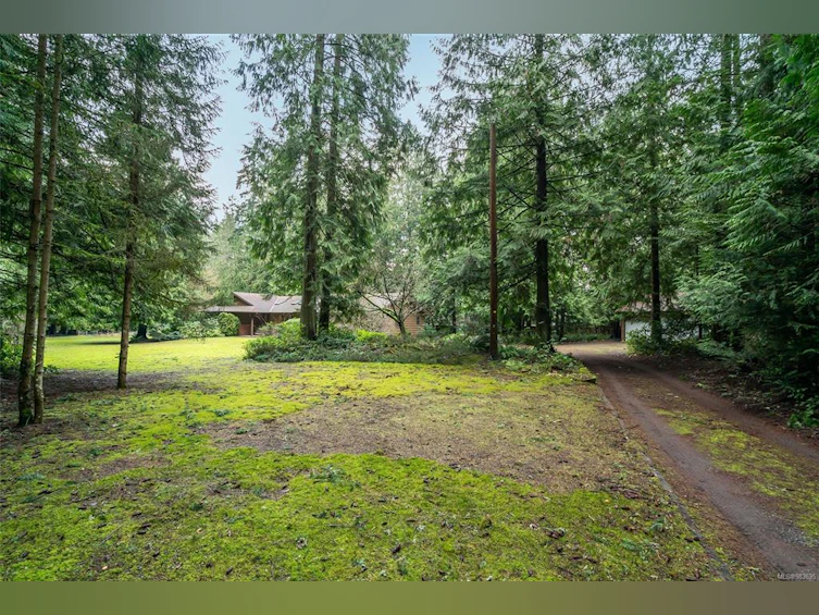1011 Hollywood Road, Qualicum Beach, BC, V9K 1N2 - 37
