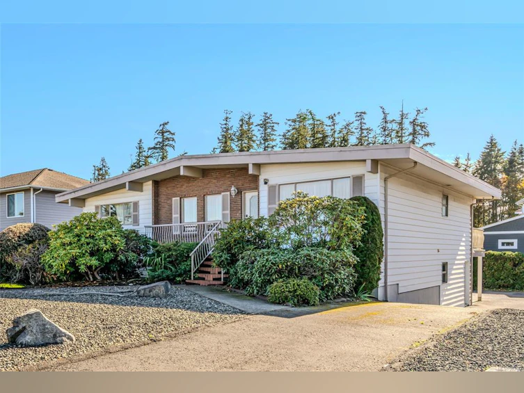 1624 Admiral Tryon Boulevard, French Creek, BC, V9P 1Y2 - 2