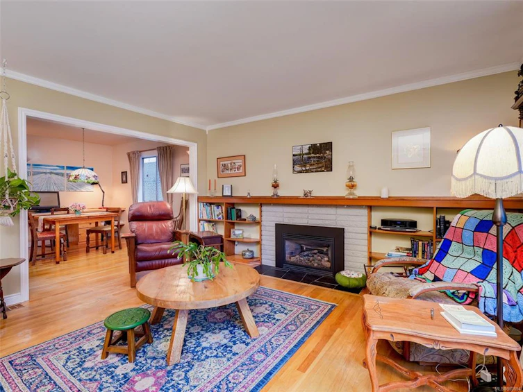 1610 Blair Avenue, Saanich, BC, V8N 1M4 - 3