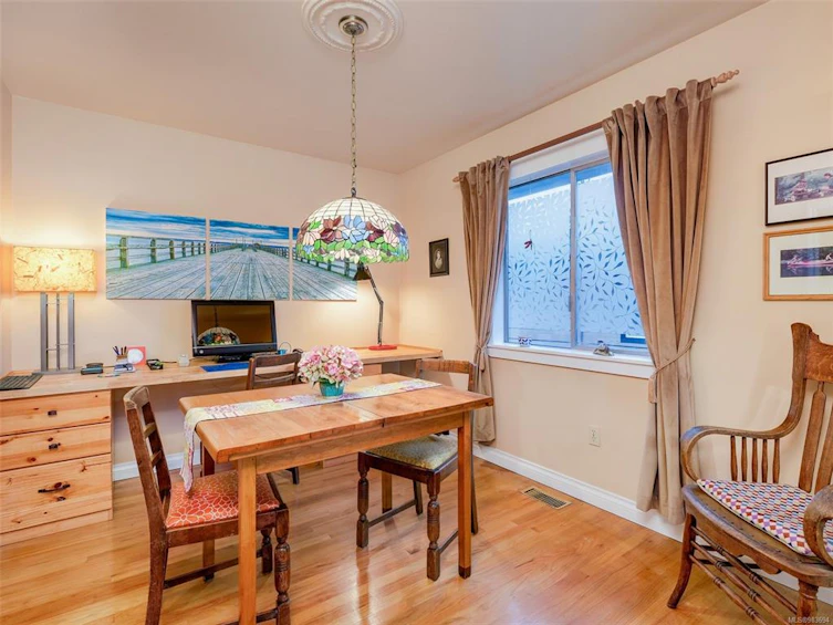 1610 Blair Avenue, Saanich, BC, V8N 1M4 - 5