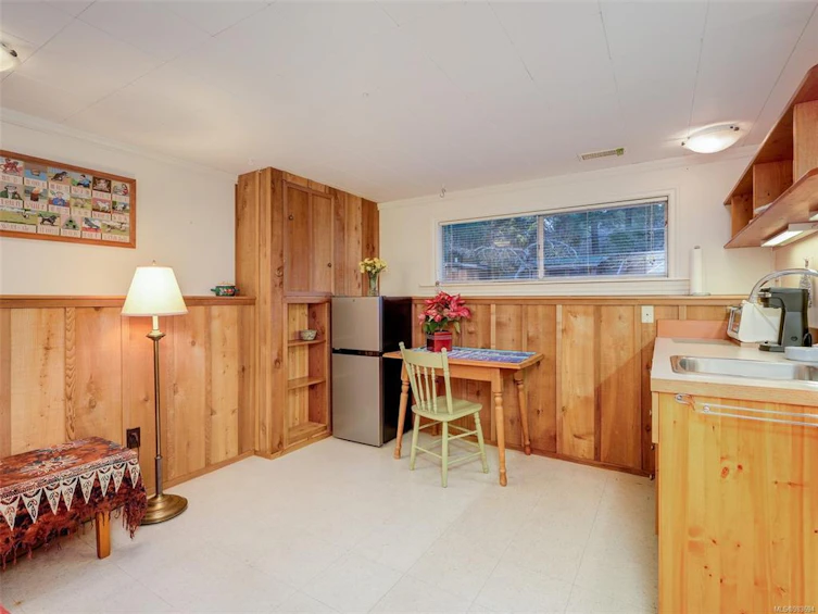 1610 Blair Avenue, Saanich, BC, V8N 1M4 - 17