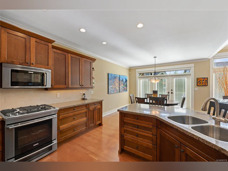 511 Eaglewood Court, Qualicum Beach, BC, V9K 0A3 - 3