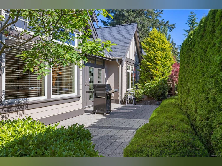 511 Eaglewood Court, Qualicum Beach, BC, V9K 0A3 - 10