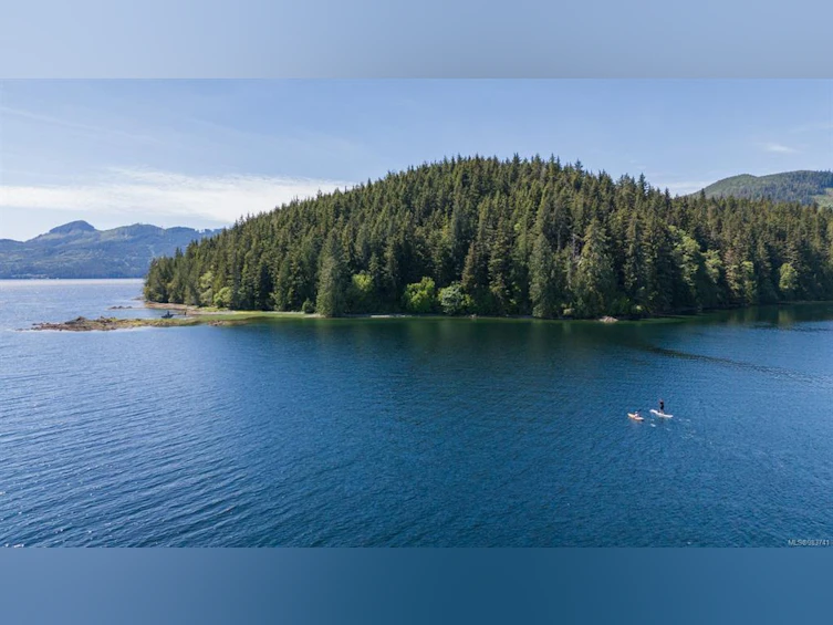 0 Schloss Island, Port Hardy, BC - 4