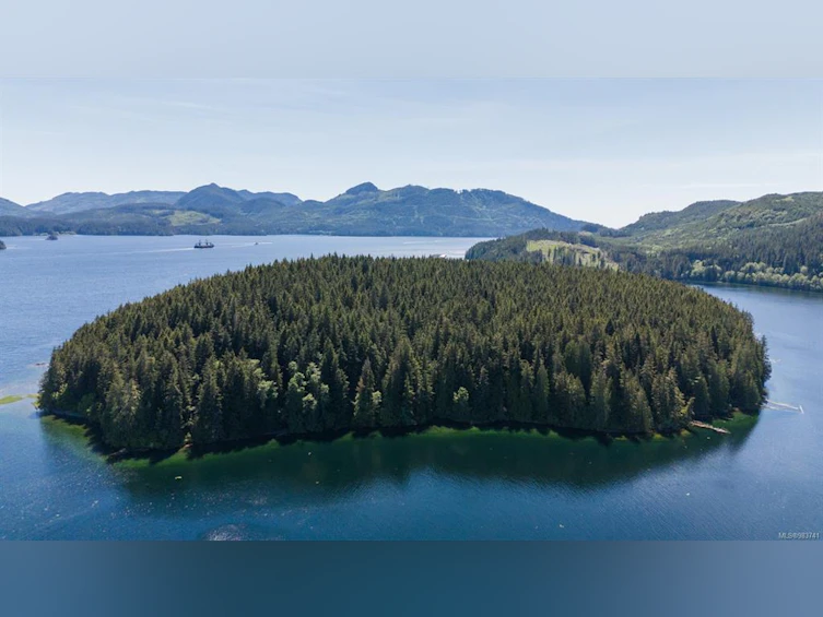 0 Schloss Island, Port Hardy, BC - 8