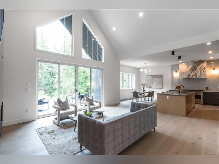 643 Medalist Avenue, Colwood, BC, V9C 3A9 - 21