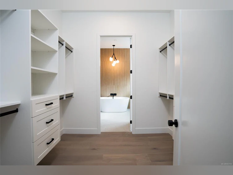 643 Medalist Avenue, Colwood, BC, V9C 3A9 - 25