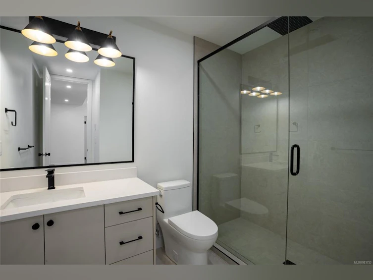 643 Medalist Avenue, Colwood, BC, V9C 3A9 - 40