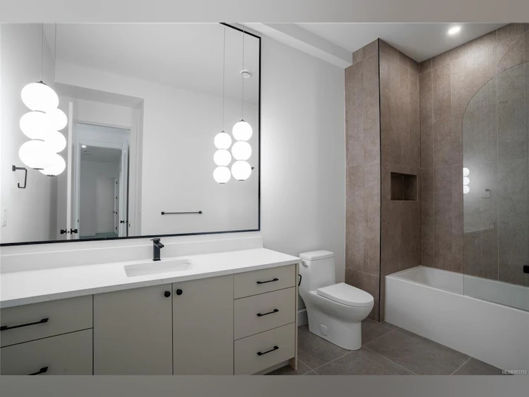 643 Medalist Avenue, Colwood, BC, V9C 3A9 - 42