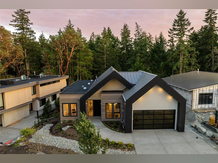 643 Medalist Avenue, Colwood, BC, V9C 3A9 - 51