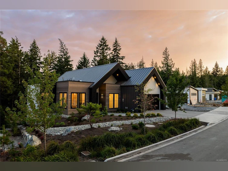 643 Medalist Avenue, Colwood, BC, V9C 3A9 - 52
