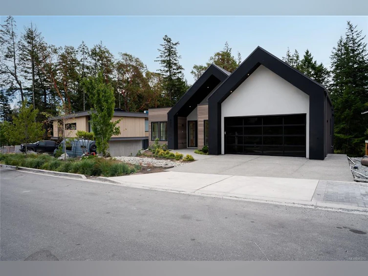 643 Medalist Avenue, Colwood, BC, V9C 3A9 - 54
