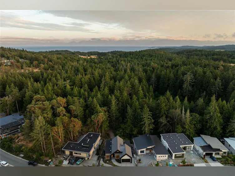 643 Medalist Avenue, Colwood, BC, V9C 3A9 - 70