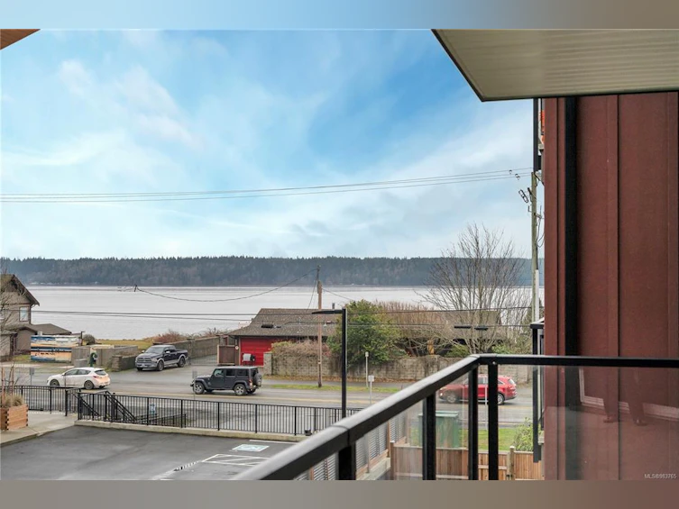 306-872 S Island Highway, Campbell River, BC, V9W 1A8 - 2