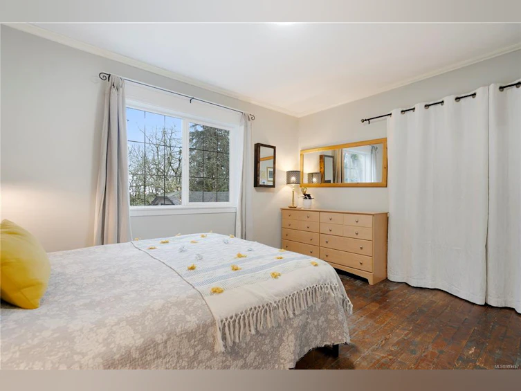 4598 Scarborough Road, Saanich, BC, V8Z 5N5 - 19