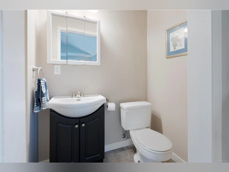 4598 Scarborough Road, Saanich, BC, V8Z 5N5 - 26
