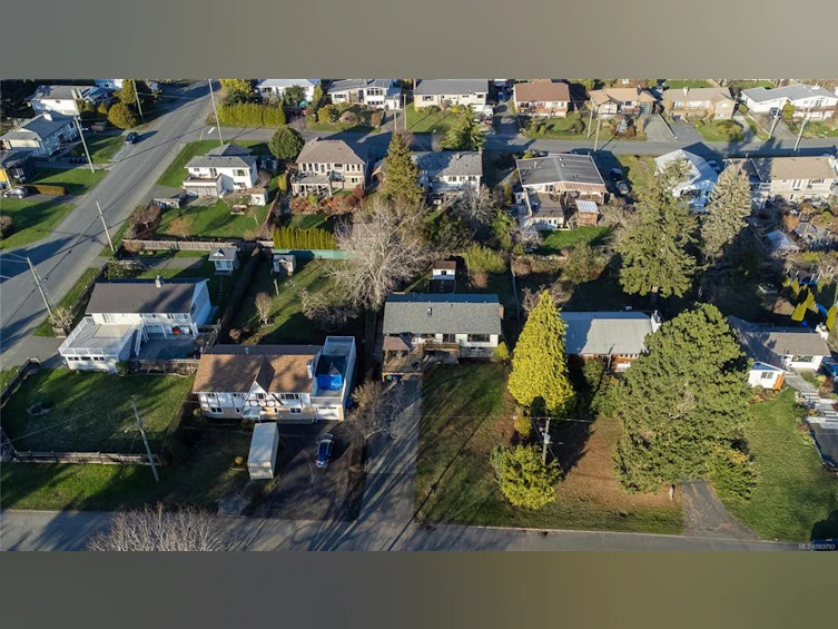 2178 Downey Avenue, Comox, BC, V9M 1W8 - 11