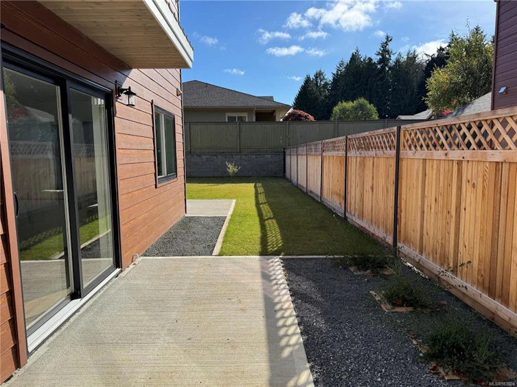 2-570 Tulip Avenue, Parksville, BC, V9P 1T7 - 3