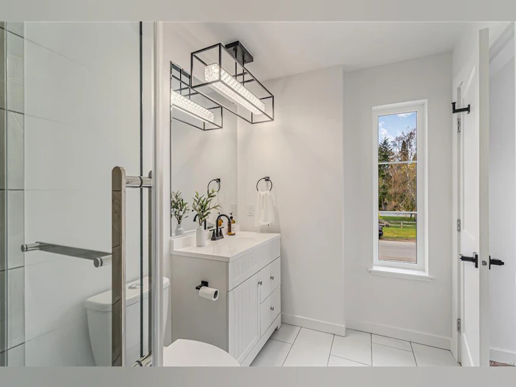 2-570 Tulip Avenue, Parksville, BC, V9P 1T7 - 28