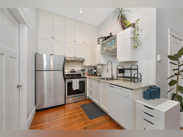 737 Vancouver Street, Victoria, BC, V8V 3V4 - 21