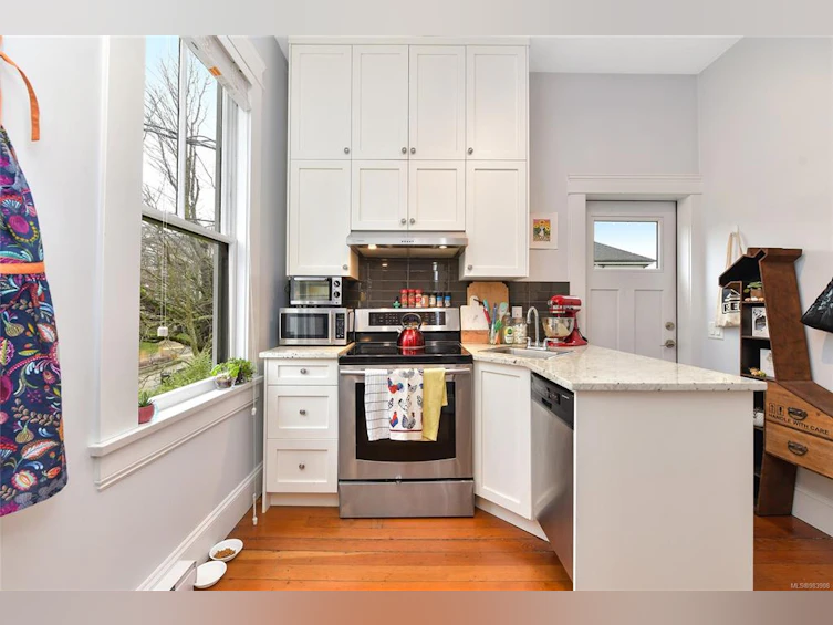737 Vancouver Street, Victoria, BC, V8V 3V4 - 28