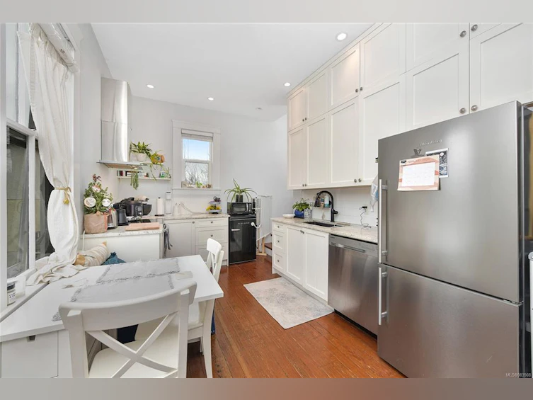 737 Vancouver Street, Victoria, BC, V8V 3V4 - 40