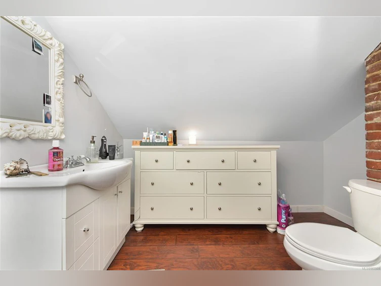 737 Vancouver Street, Victoria, BC, V8V 3V4 - 50