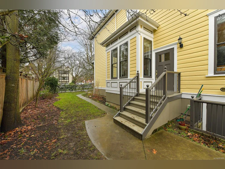 737 Vancouver Street, Victoria, BC, V8V 3V4 - 57