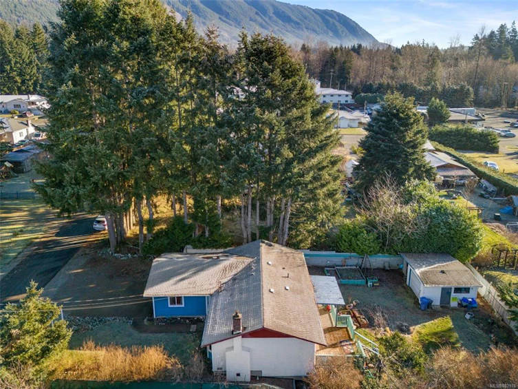 200 Oak Lane, Lake Cowichan, BC, V0R 2G0 - 9