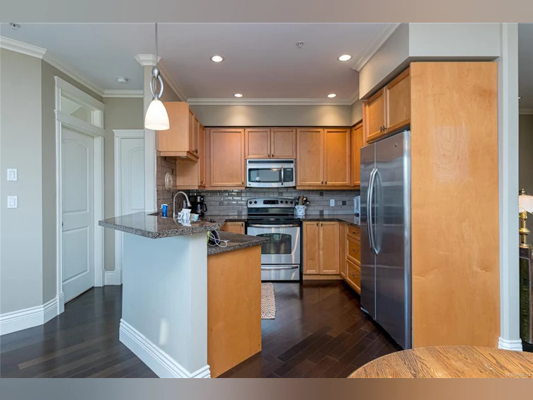 301-755 Goldstream Avenue, Langford, BC, V9B 2X4 - 7