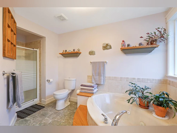 671 Webb Road, Courtenay, BC, V9N 9L9 - 10