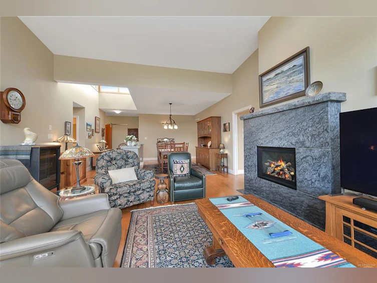 407-5329 Cordova Bay Road, Saanich, BC, V8Y 2L3 - 6