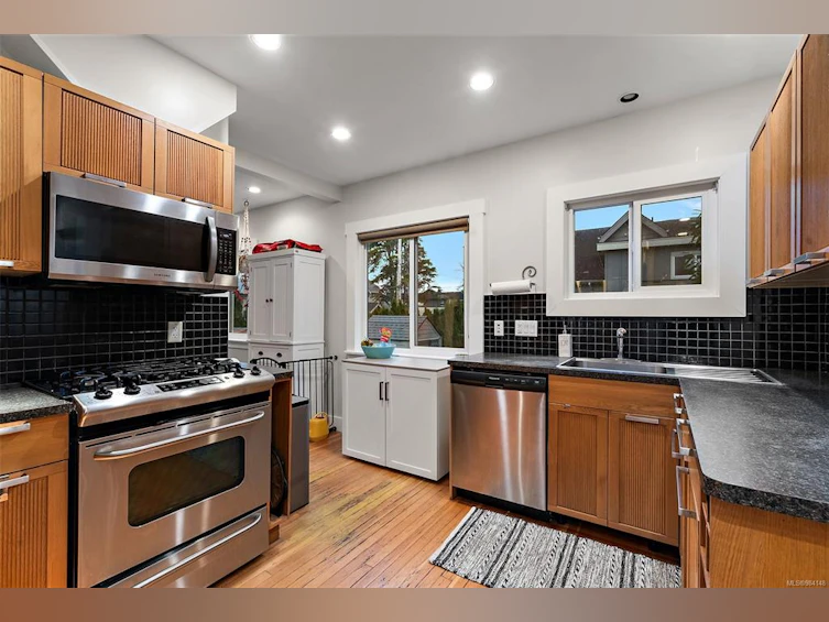 1779 Lillian Road, Victoria, BC, V8S 1L3 - 8