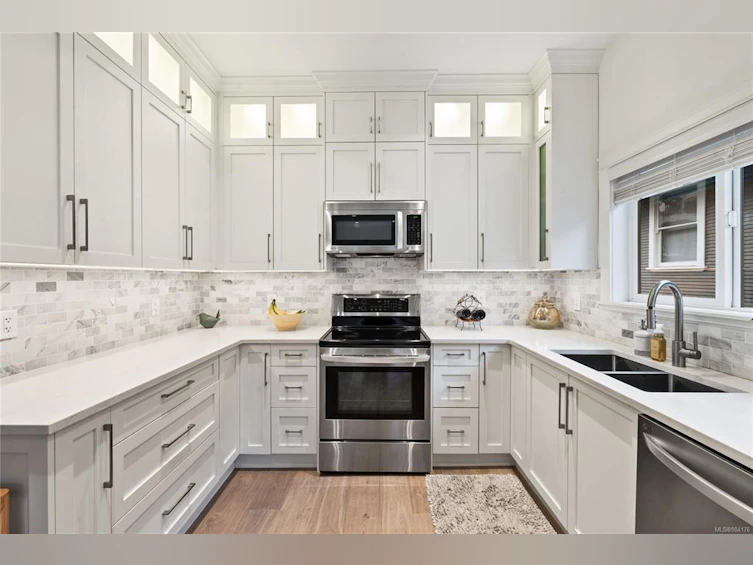 2-1035 Oliphant Avenue, Victoria, BC, V8V 2T9 - 3