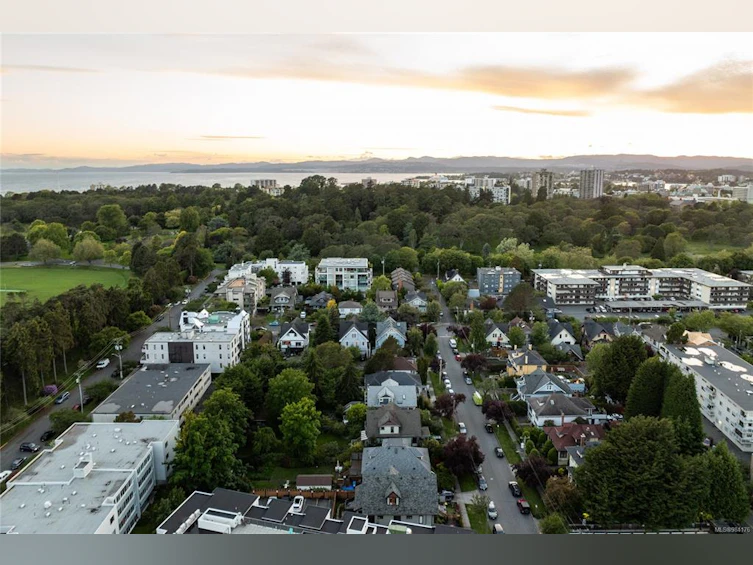 2-1035 Oliphant Avenue, Victoria, BC, V8V 2T9 - 27
