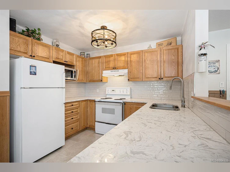 313-1320 Henry Road, Courtenay, BC, V9J 1L0 - 10