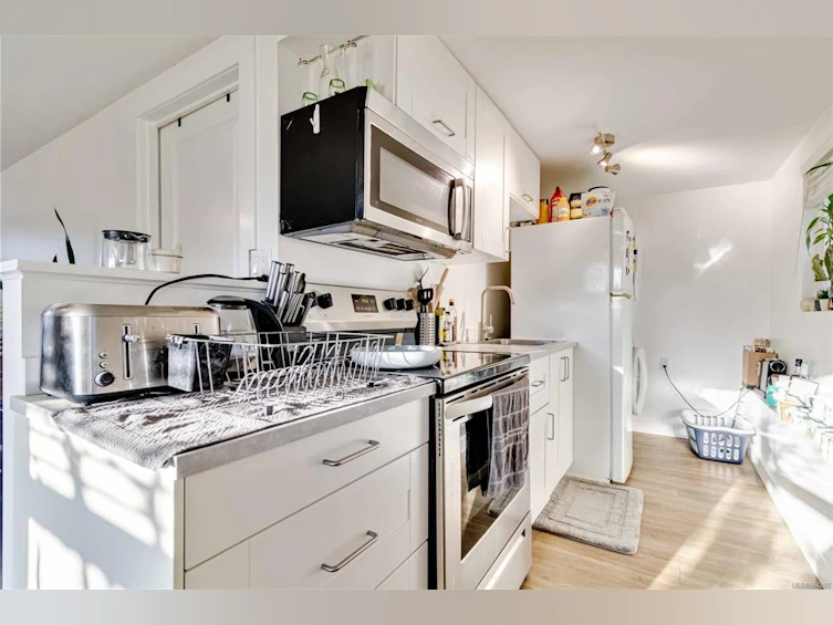 878 Darwin Avenue, Saanich, BC, V8X 2X6 - 29