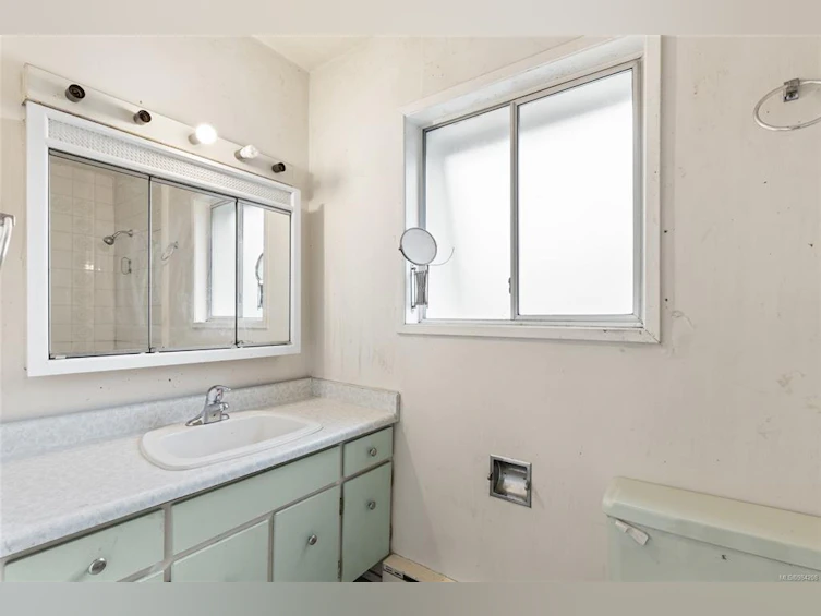 8-4058 Corners Place, Saanich, BC, V8X 3Z5 - 17
