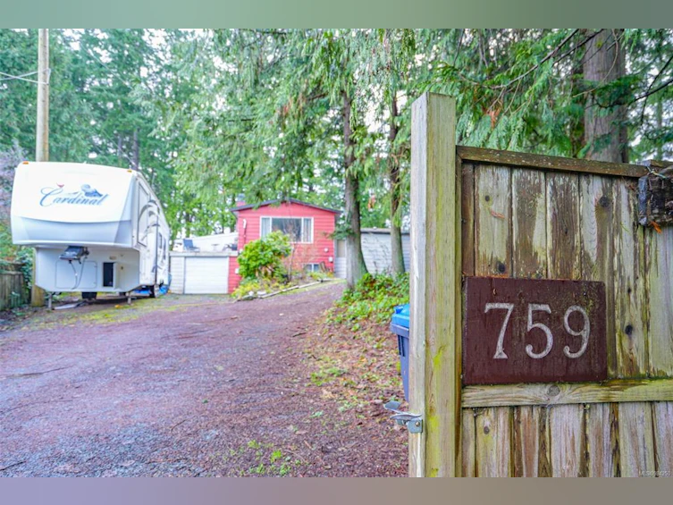 759 Drew Road, French Creek, BC, V9P 1X3 - 2