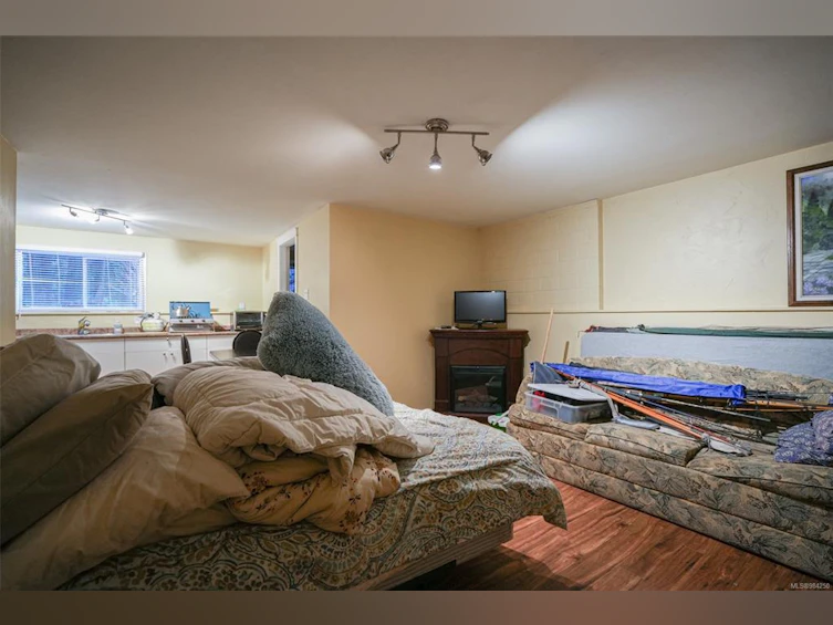 759 Drew Road, French Creek, BC, V9P 1X3 - 41