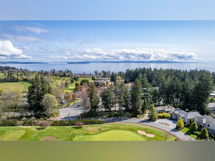 202-5316 Sayward Hill Crescent, Saanich, BC, V8Y 3H8 - 52
