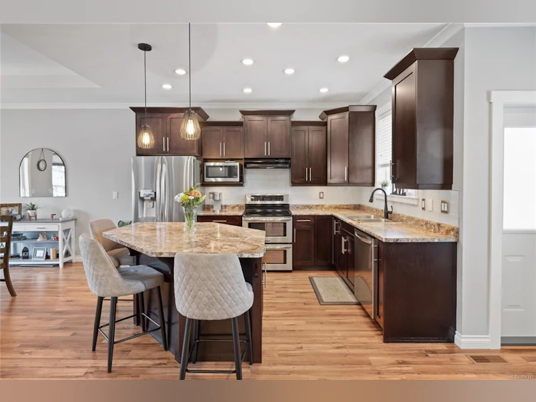 991 Sanika Close, French Creek, BC, V9P 0B8 - 4