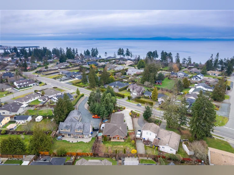 767 Temple Street, Parksville, BC, V9P 1B1 - 50