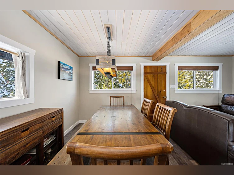 710 Glacier View Circle, Courtenay, BC, V9J 1L0 - 2