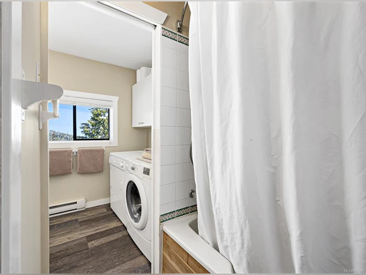 710 Glacier View Circle, Courtenay, BC, V9J 1L0 - 9