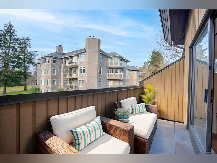 490D-4678 Elk Lake Drive, Saanich, BC, V8Z 5M1 - 12