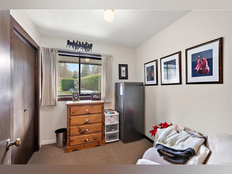 9724 Glynnwood Park Road, North Saanich, BC, V8L 5H4 - 26