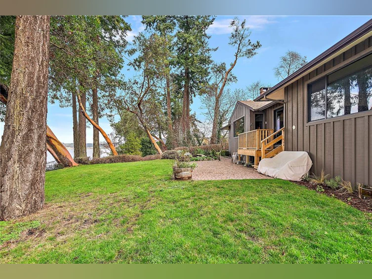 9724 Glynnwood Park Road, North Saanich, BC, V8L 5H4 - 28