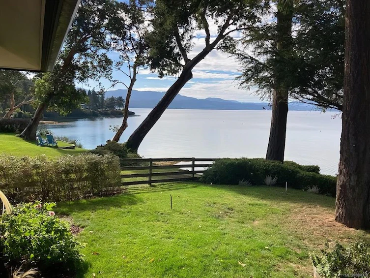 9724 Glynnwood Park Road, North Saanich, BC, V8L 5H4 - 31