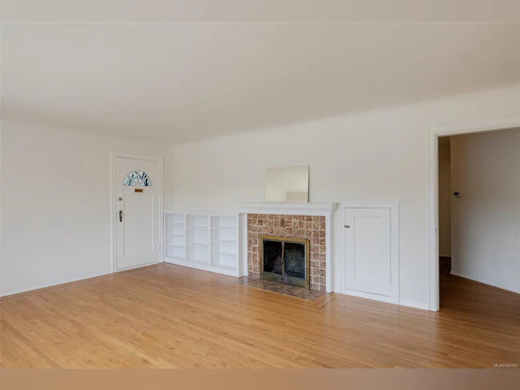 586 W Gorge Road, Saanich, BC, V9A 1N4 - 12